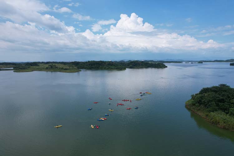 清涼夏日皮劃艇團(tuán)建